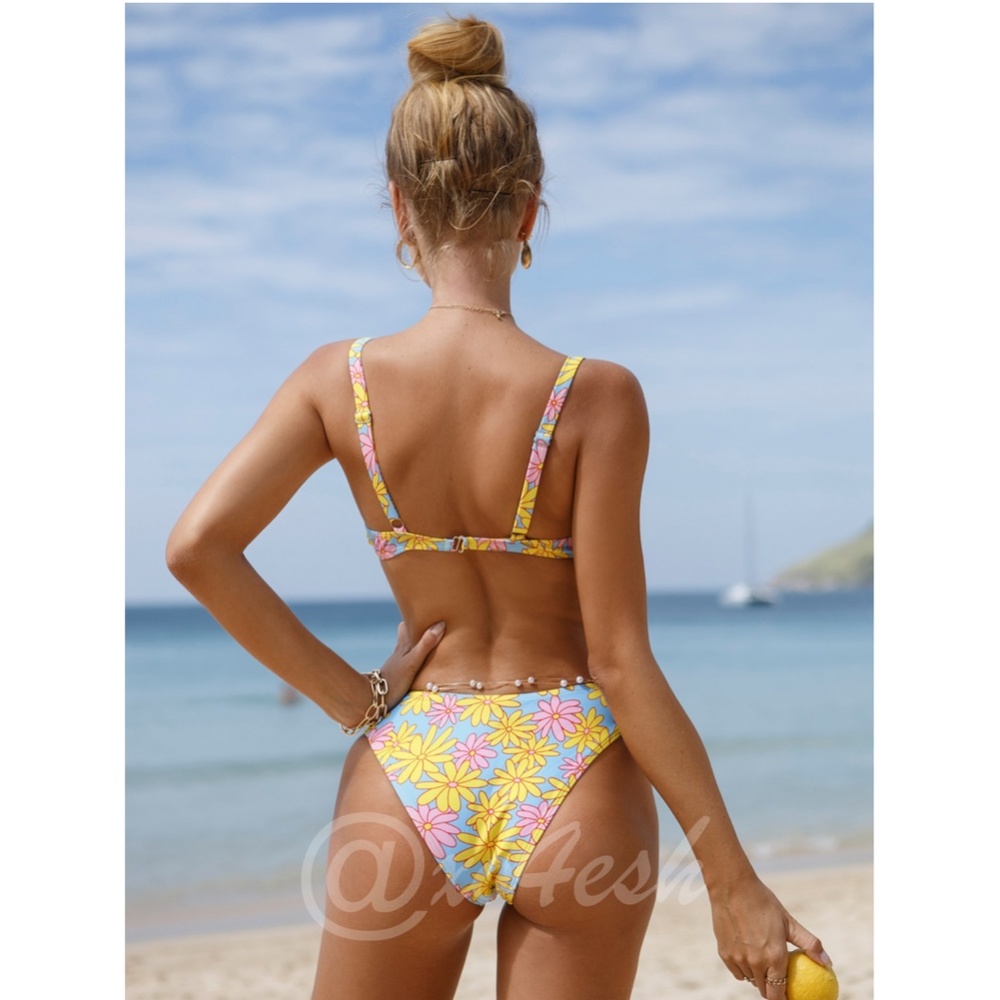 2 Piece Bikini Swimsuit Floral Print - Picture 2 of 7